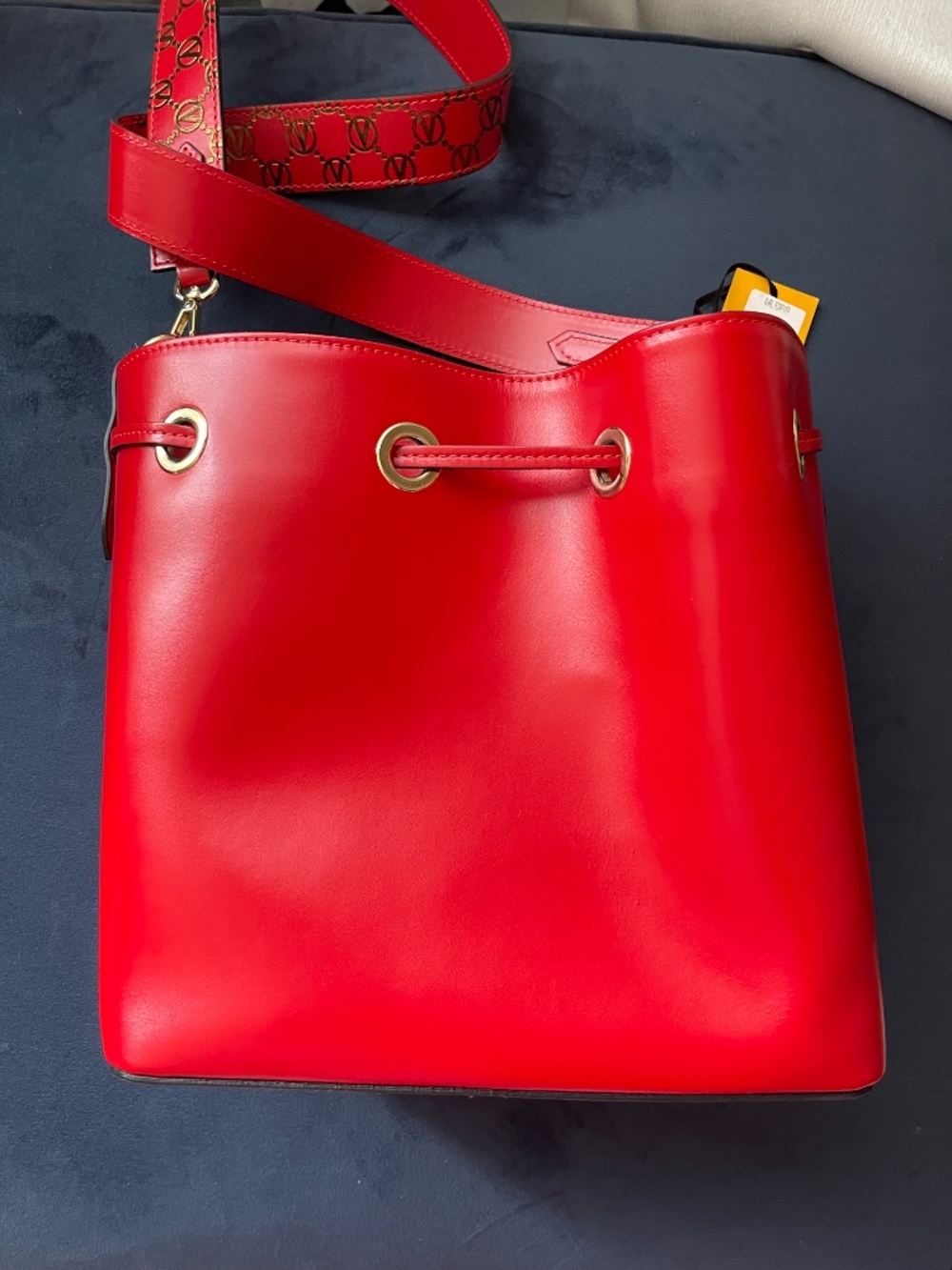 Authentic Mario Valentino Leather bucket bag - Picture 8 of 11
